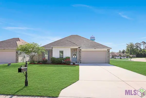 34668 Eagle Bend Dr, Denham Springs, LA 70706