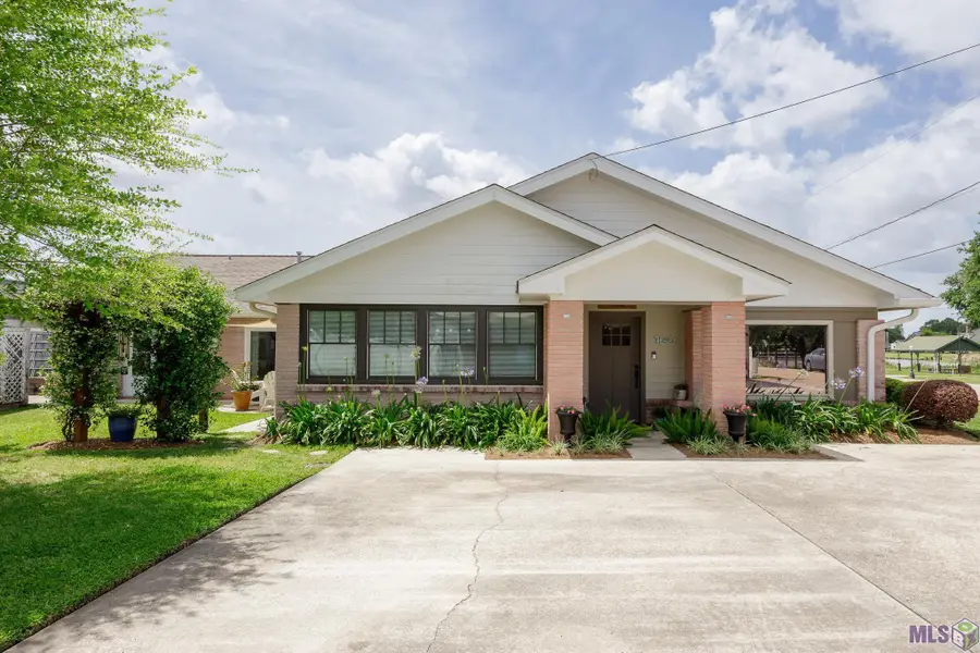 219 Canal St, Lockport, LA 70374 - #3