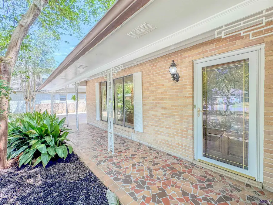 1025 Elizabeth Dr, Baton Rouge, LA 70815 - #2