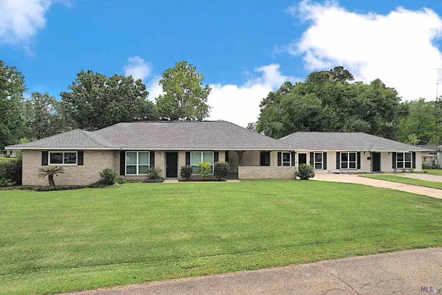 940 Robbie St, Denham Springs, LA 70726 - #3