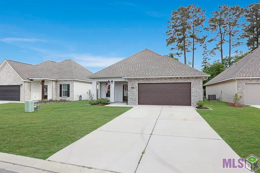 9715 Magical Ln, Denham Springs, LA 70726 - #2