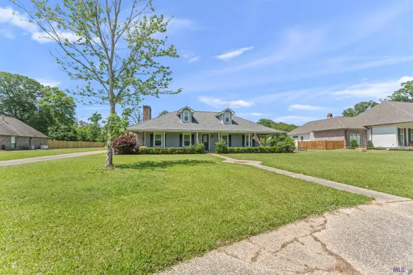 7021 Bryce Canyon Dr, Central, LA 70739