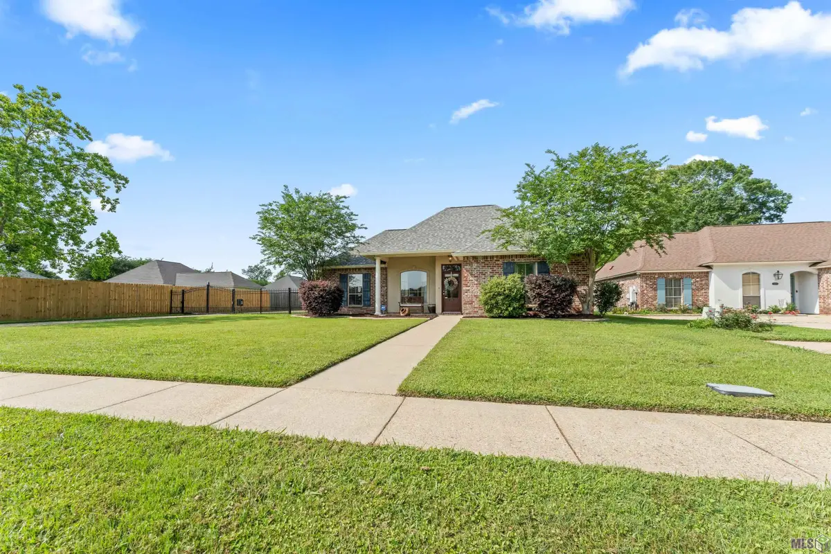 2455 Shady Bend Ct, Zachary, LA 70791 - #1