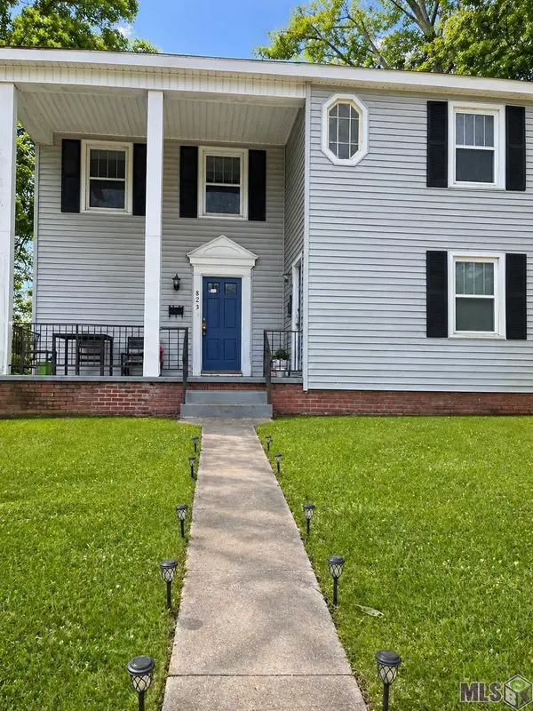 823/825 Rittiner Dr, Baton Rouge, LA 70806