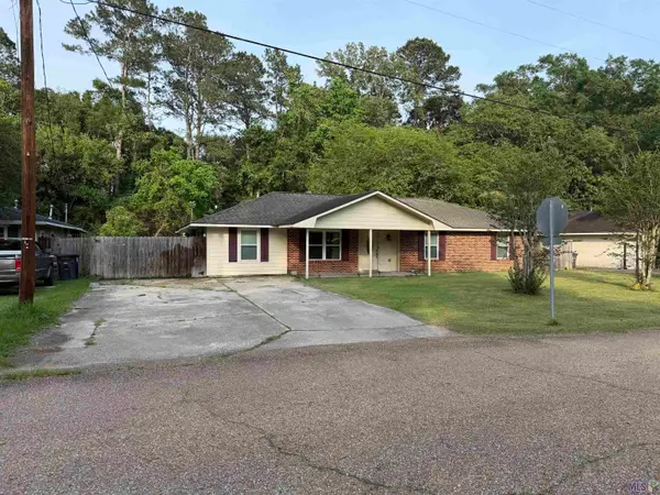5688 Mapleton Dr, Greenwell Springs, LA 70739