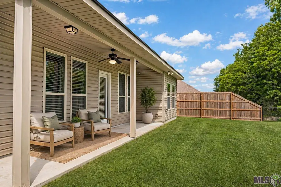 3250 Orleans Quarters Dr, Brusly, LA 70719 - #3
