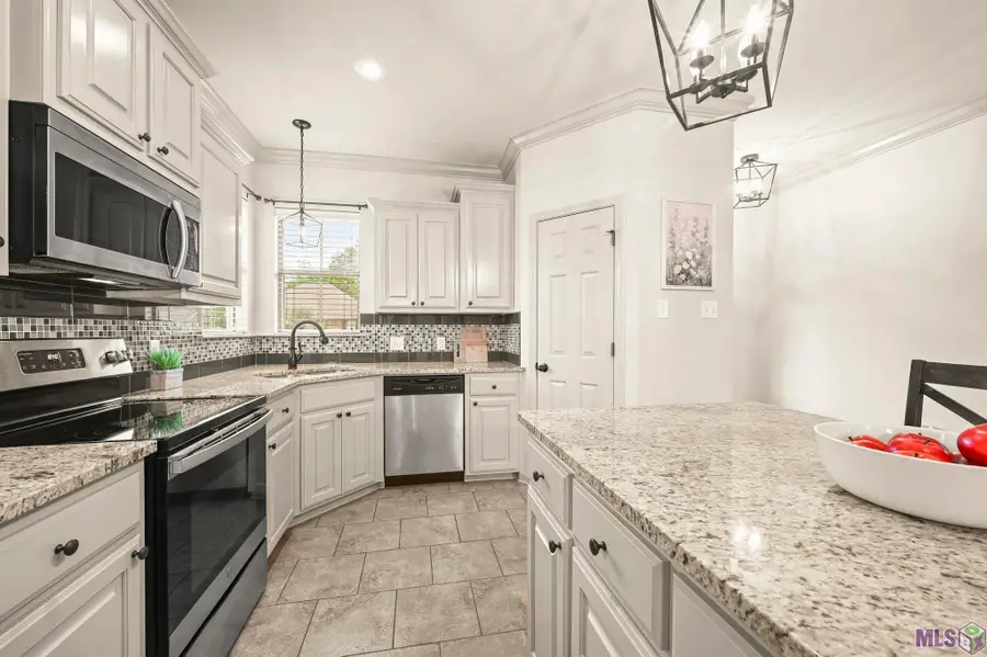 38513 East Court, Prairieville, LA 70769 - #3
