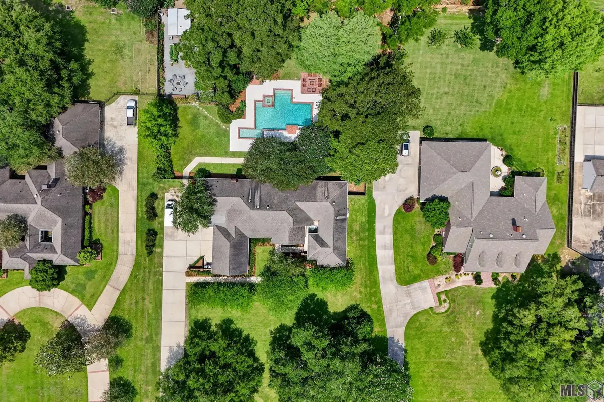 733 Woodleigh Dr, Baton Rouge, LA 70810 - #1