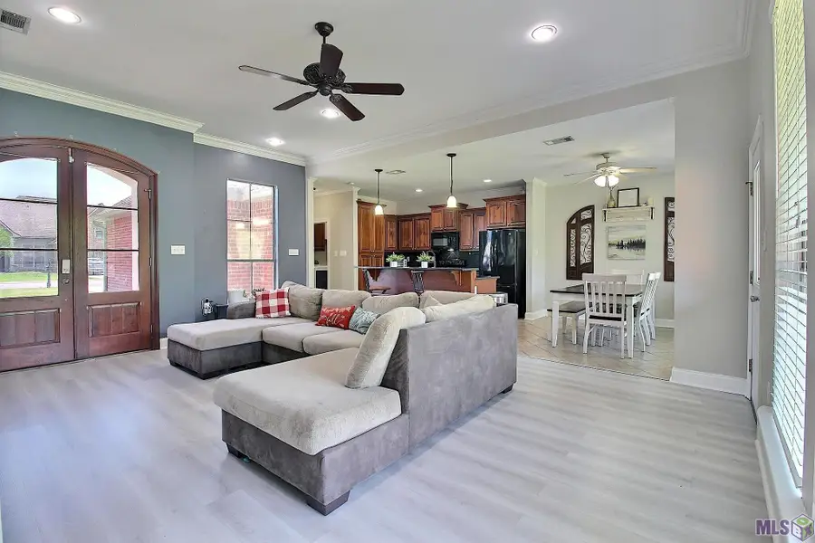 31025 Lake Spring Dr, Walker, LA 70785 - #3