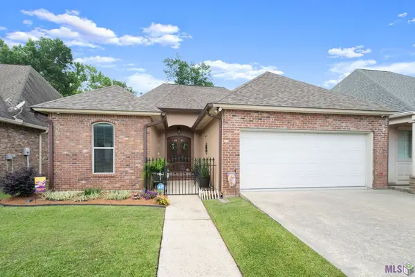 8425 Le Marie Ct, Denham Springs, LA 70706