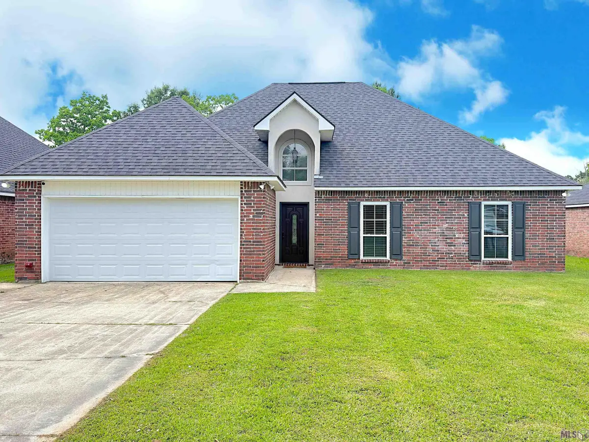23531 Southpoint Dr, Denham Springs, LA 70726 - #1