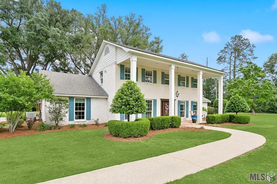 8196 Wildwood Dr, Denham Springs, LA 70706 - #3
