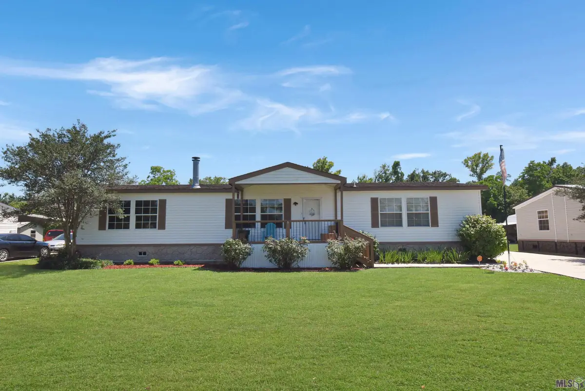 39065 Holly Hill Dr, Gonzales, LA 70737 - #1
