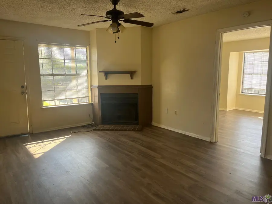1055 Manson Dr, Baton Rouge, LA 70816 - #3