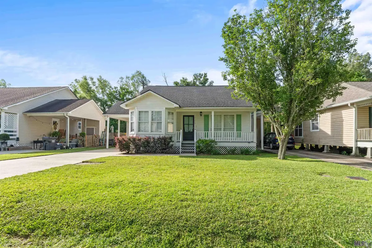 25400 Homestead Dr, Denham Springs, LA 70726 - #1