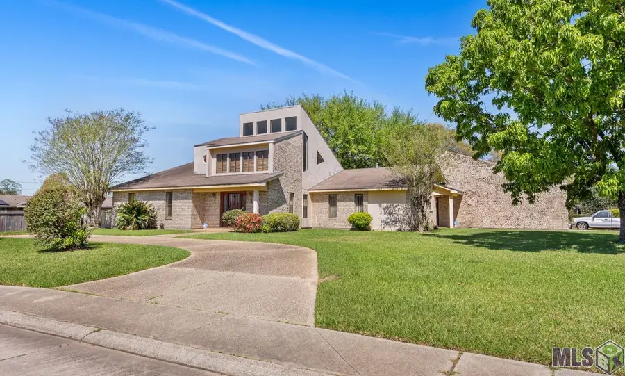2695 Bogan Walk, Baton Rouge, LA 70802 - #2