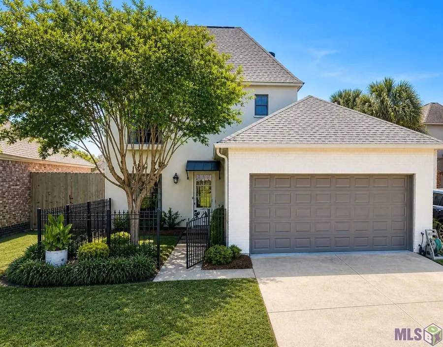 11035 Shoreline Dr, Baton Rouge, LA 70809 - #2