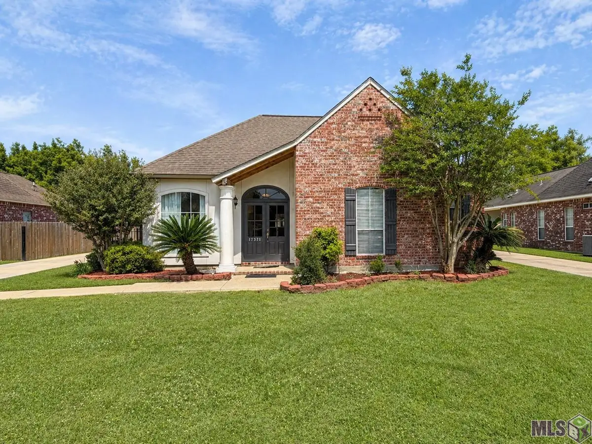 17371 Lake Azalea Dr, Baton Rouge, LA 70817 - #1