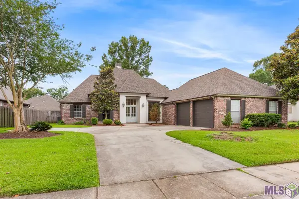 17222 Sweet Olive Ave, Baton Rouge, LA 70817