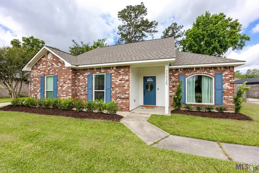 30935 Meadow Wood Blvd, Denham Springs, LA 70726 - #2