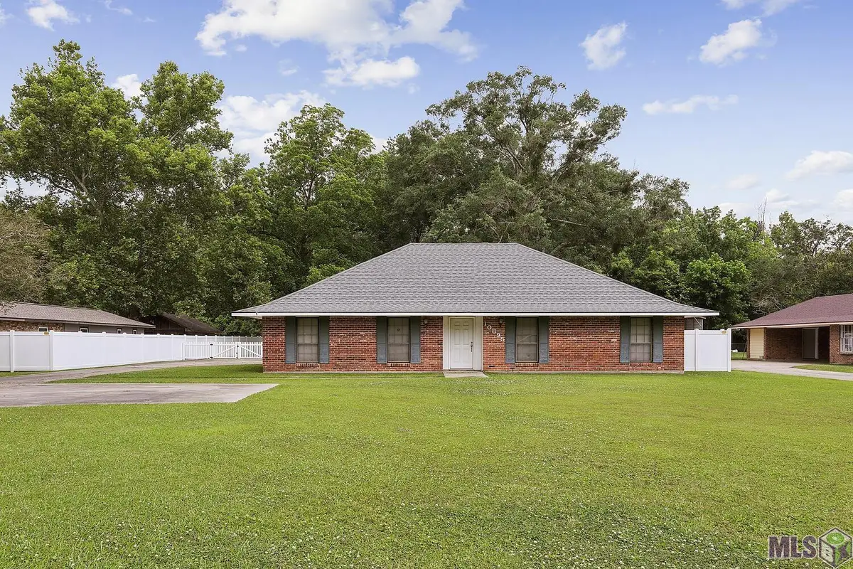 10895 Hooper Rd, Baton Rouge, LA 70818 - #1