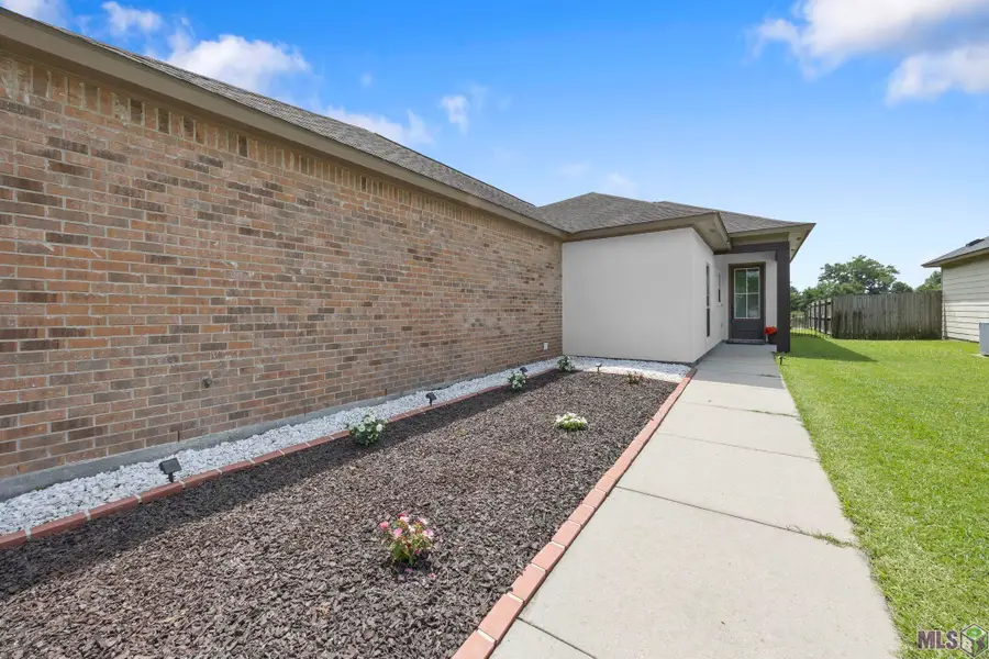1215 Madrid Ave, Saint Gabriel, LA 70776 - #2