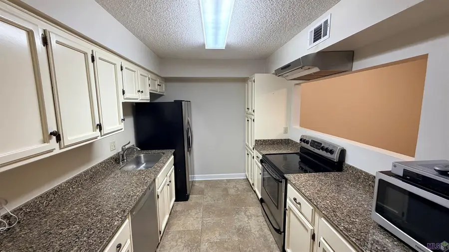 5323 Blair Ln #F-4, Baton Rouge, LA 70809 - #2