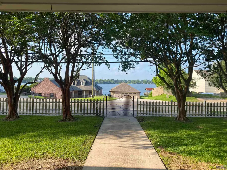 1009 E Main St, New Roads, LA 70760 - #3