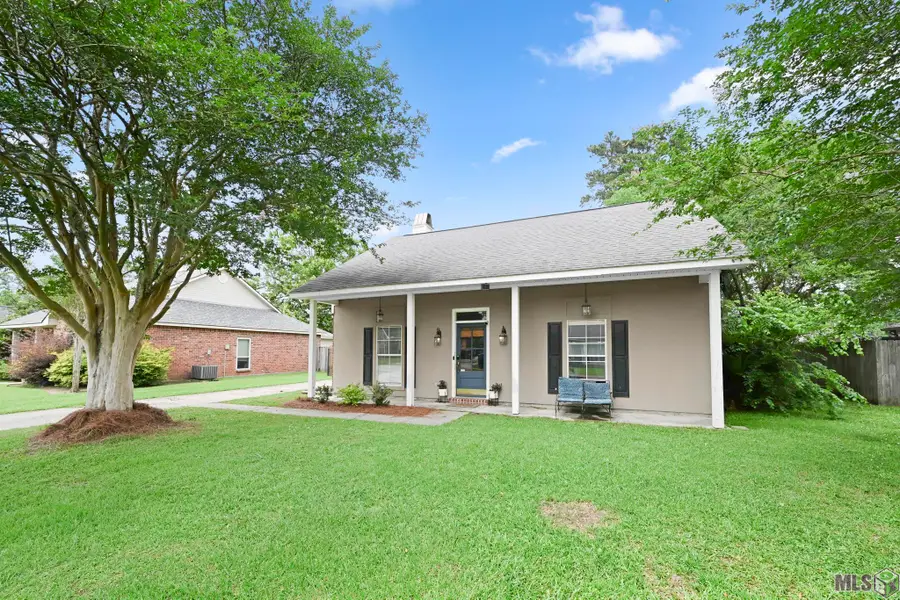 9231 Jordan Dr, Denham Springs, LA 70726 - #2