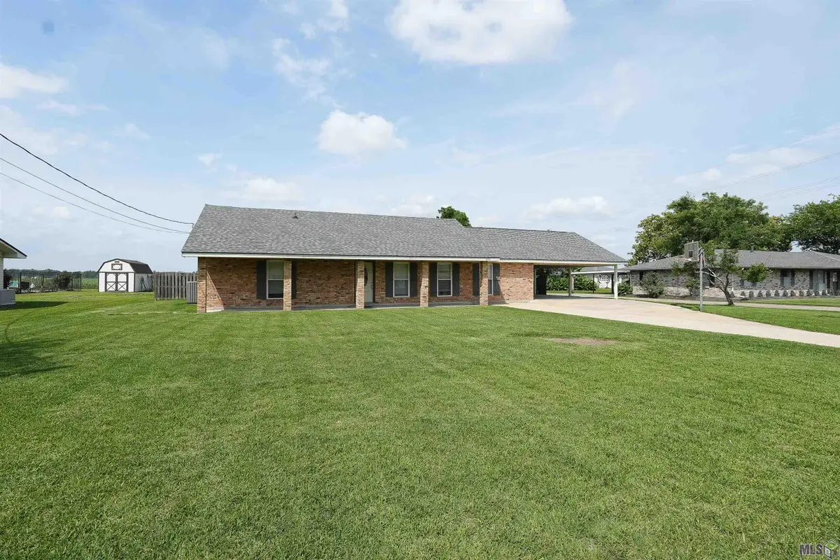 670 Venzule Dr, Brusly, LA 70719 - #1