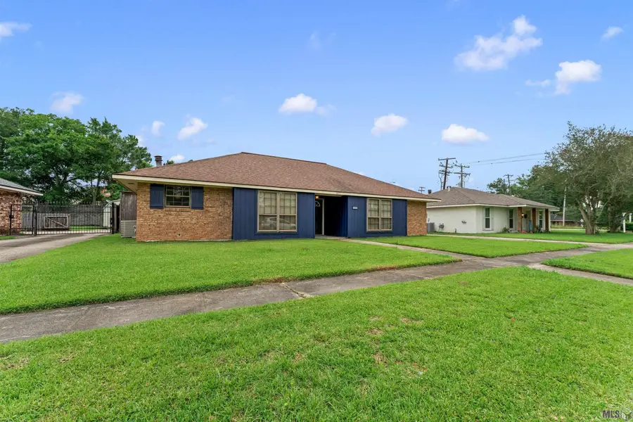 14339 Royal Oaks Ave, Baton Rouge, LA 70816 - #2