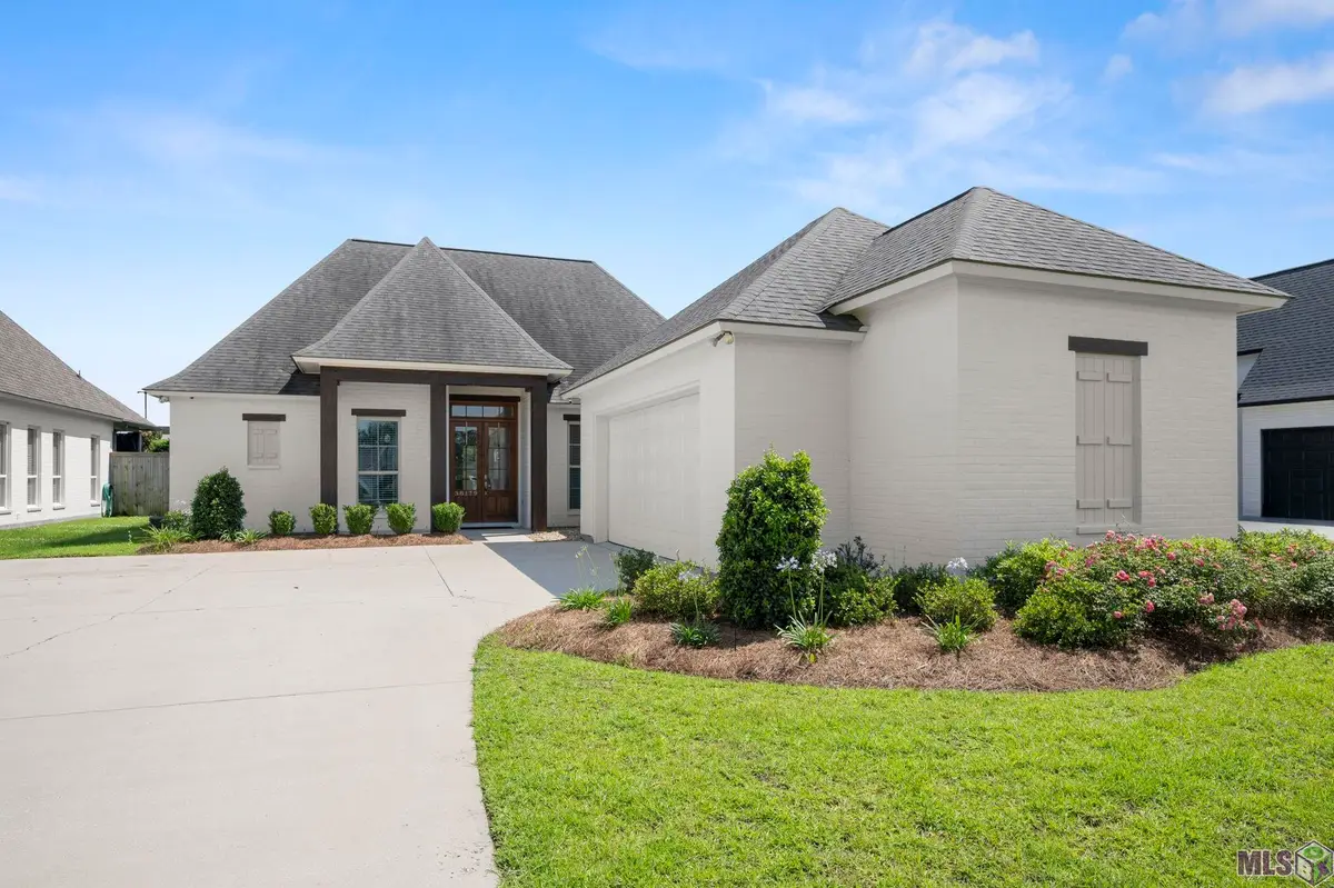 38179 Meadow Rue Dr, Prairieville, LA 70769 - #1
