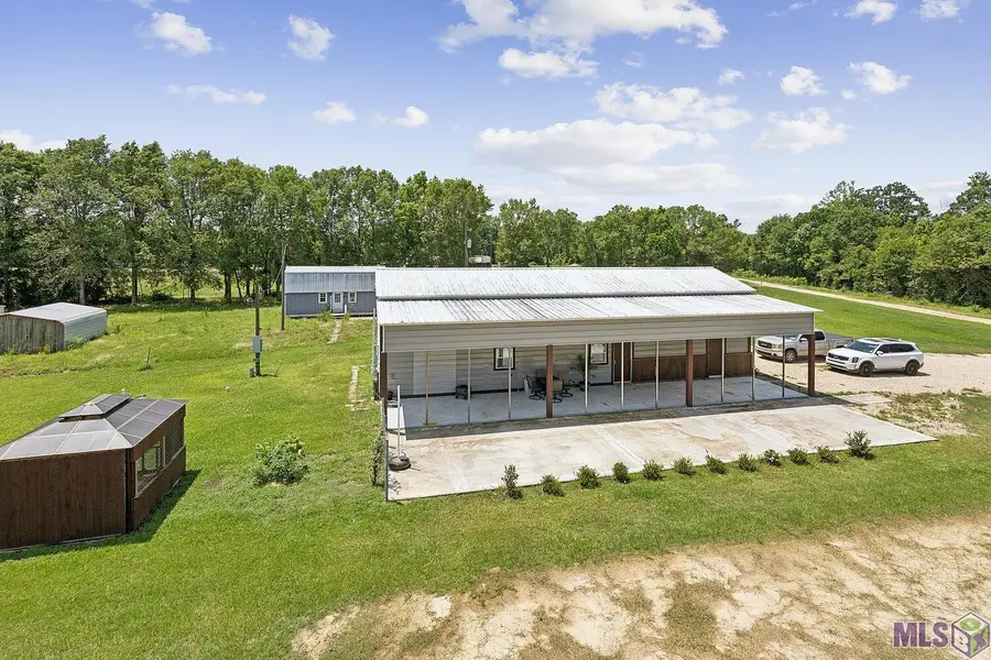11710 Peairs Rd, Zachary, LA 70791 - #3