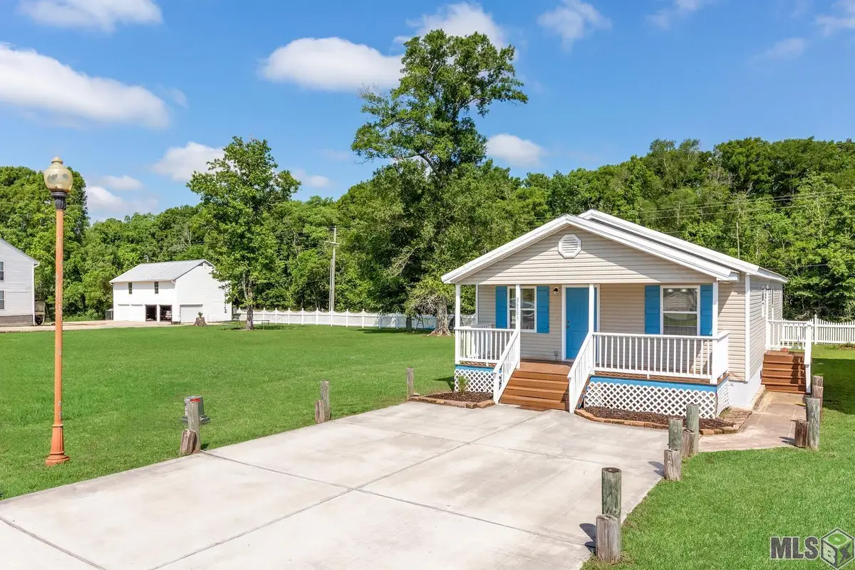 26293 Riverscape Dr, Springfield, LA 70462 - #1