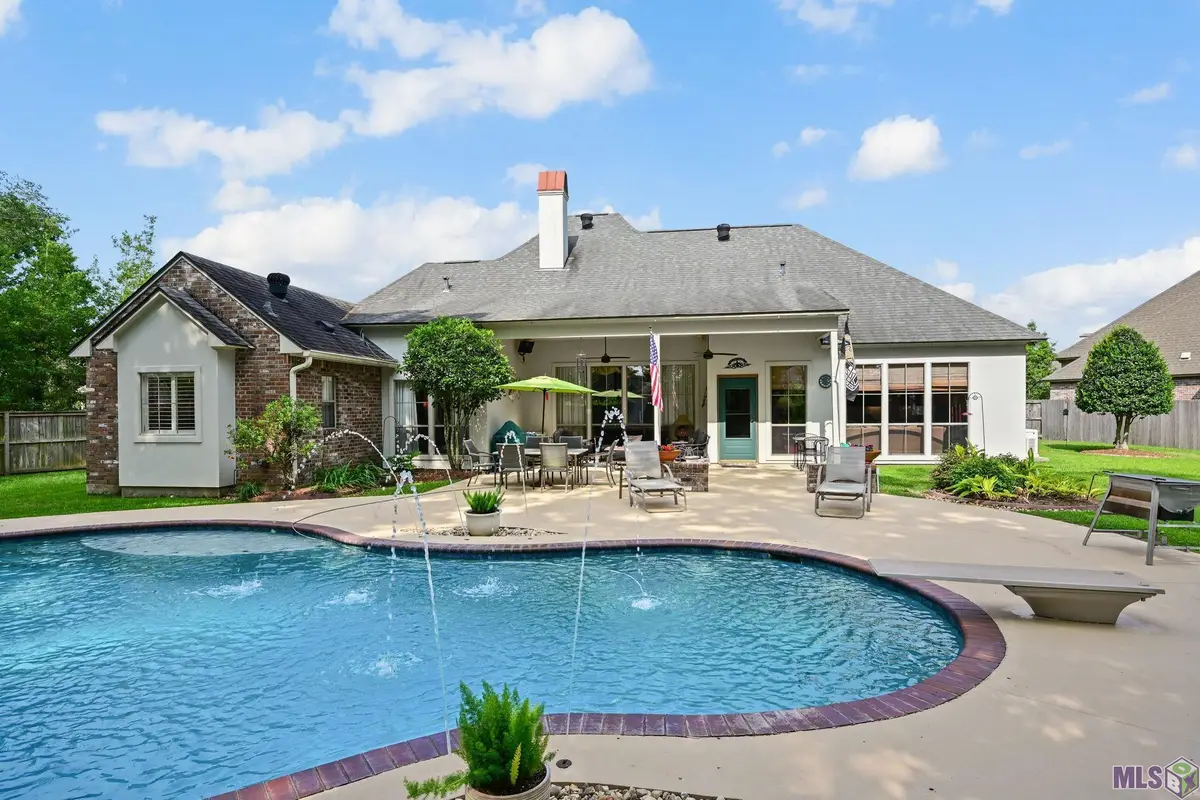 9417 Homestead Dr, Baton Rouge, LA 70817 - #1