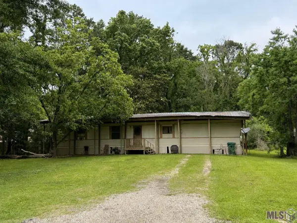 8481 Sharee Pl, Denham Springs, LA 70726