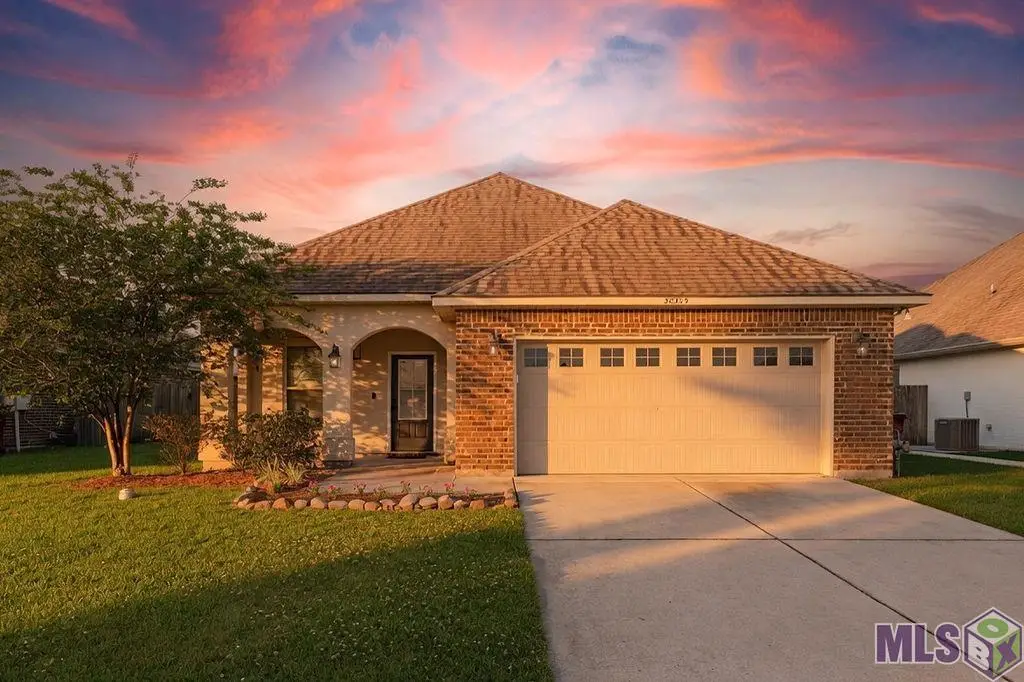 38305 Cotton Creek Ave, Prairieville, LA 70769 - #1