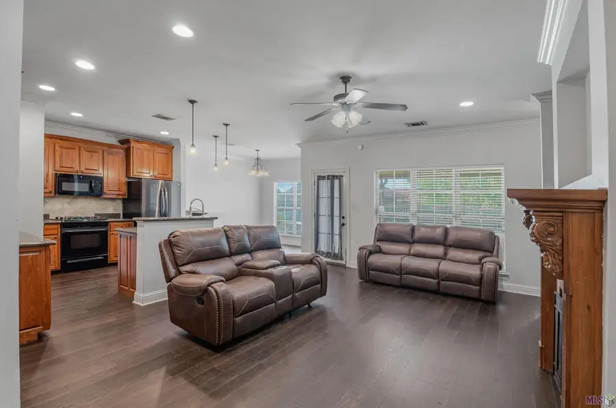 11376 Rossow Ct, Denham Springs, LA 70726 - #2
