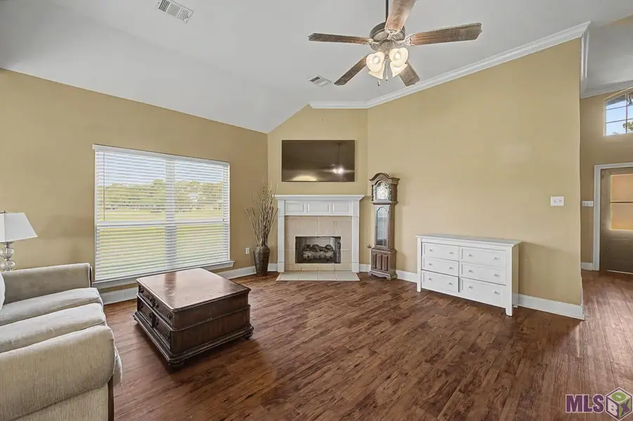 11374 Juban Parc Ave, Denham Springs, LA 70726 - #3