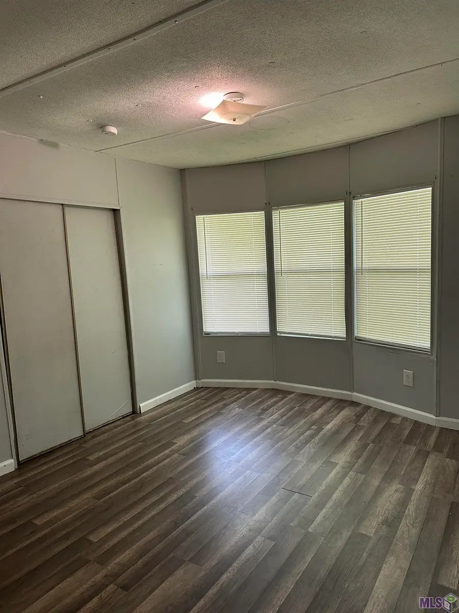 15054 W Beaver Dr, Central, LA 70770 - #3