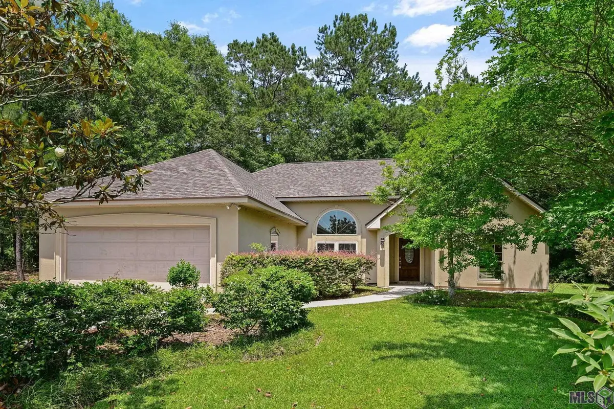 323 Autumn Woods Drive, Covington, LA 70433 - #1