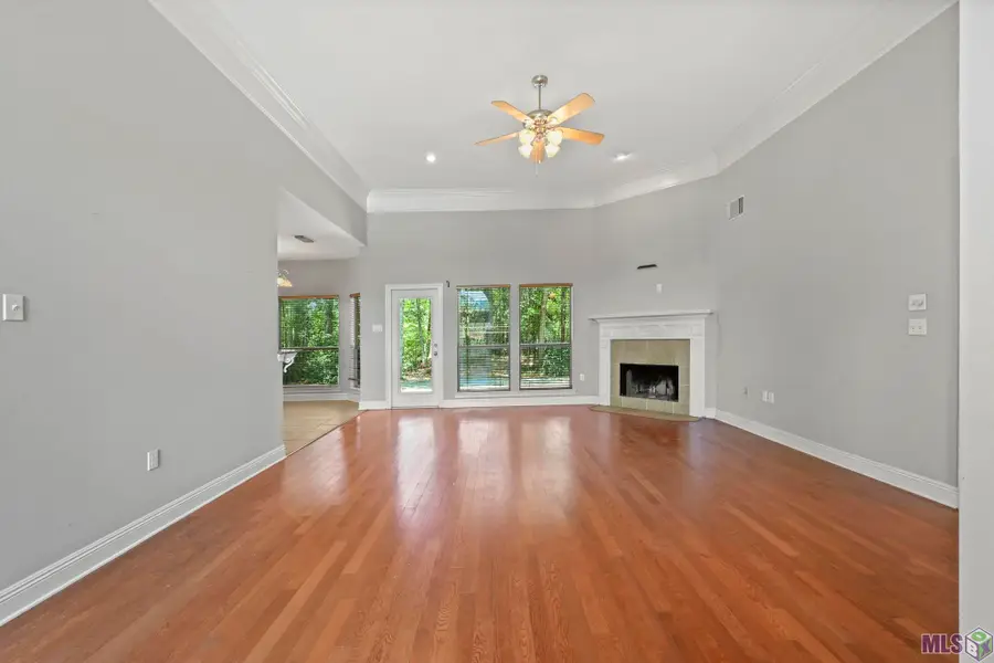 323 Autumn Woods Drive, Covington, LA 70433 - #2