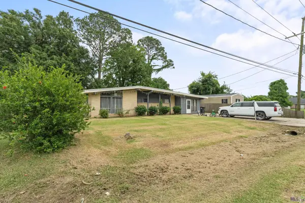 405 Vatican Dr, Donaldsonville, LA 70346
