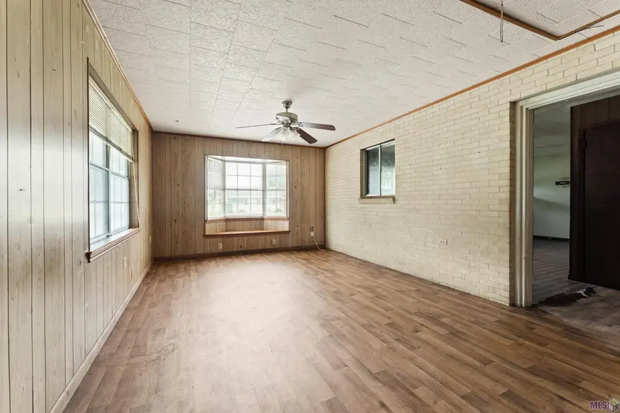 405 Vatican Dr, Donaldsonville, LA 70346 - #2