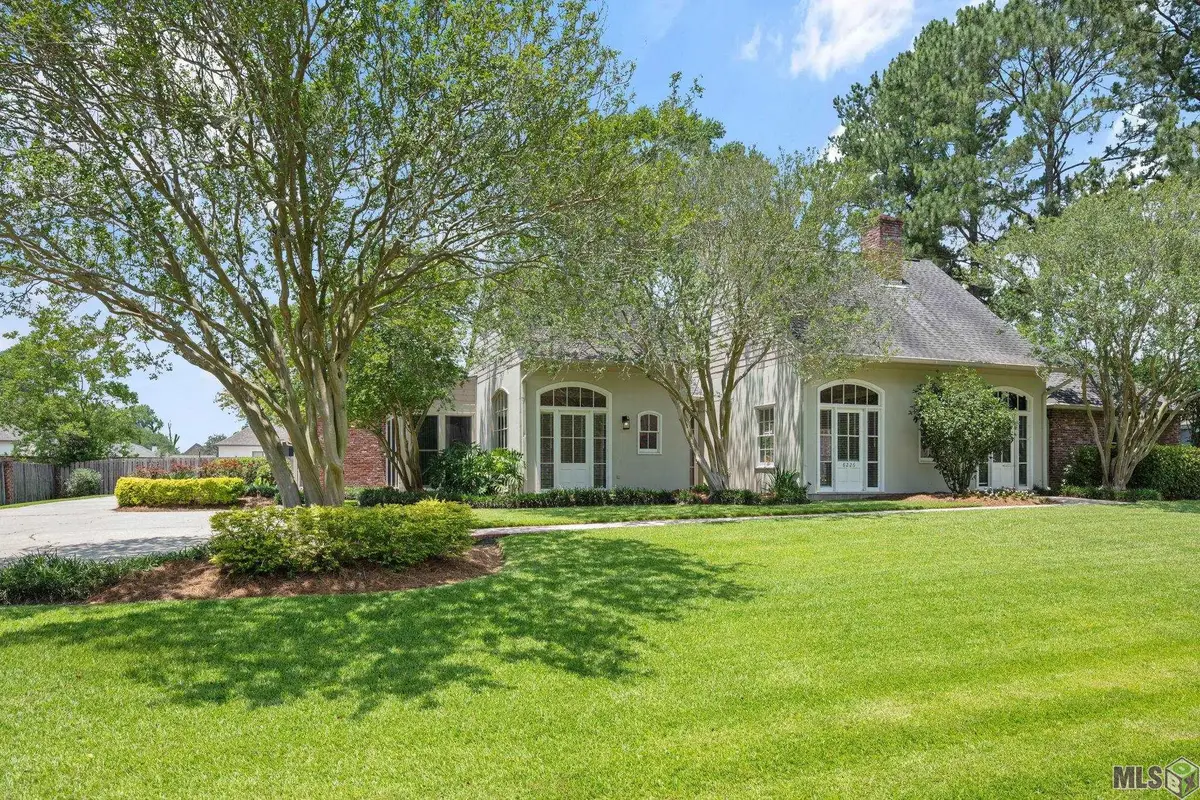 8226 Oakbrook Dr, Baton Rouge, LA 70810 - #1