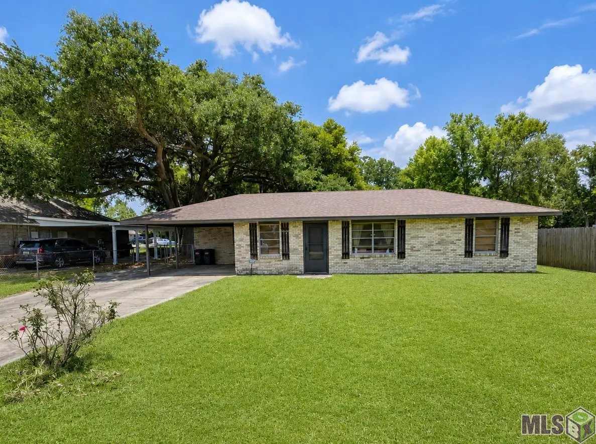 2642 S Remy Robert Ave, Gonzales, LA 70737 - #1