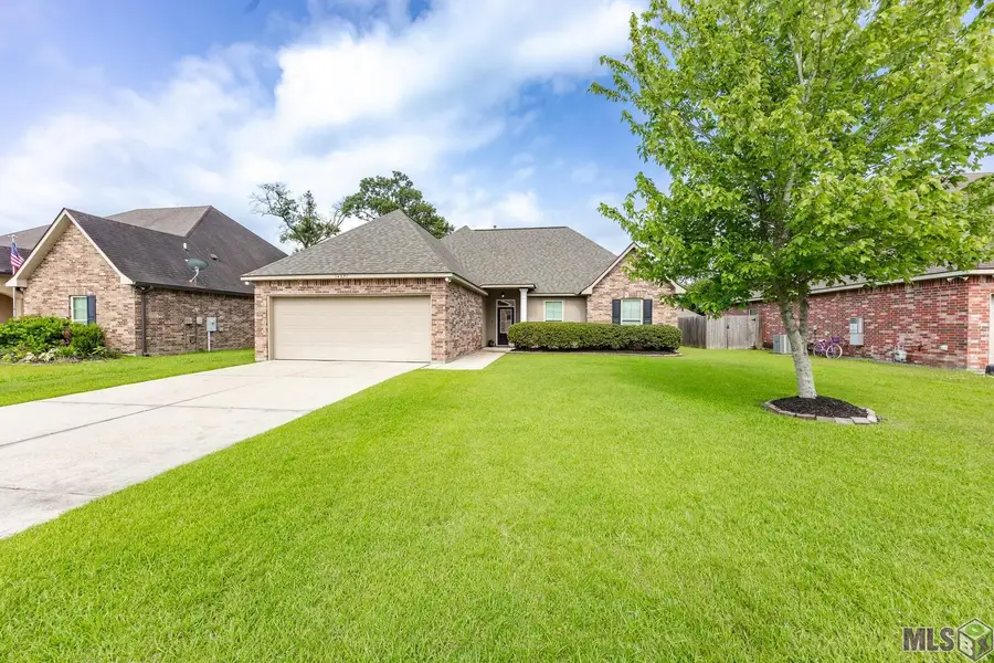 14371 Stonegate Manor Dr, Gonzales, LA 70737 - #3