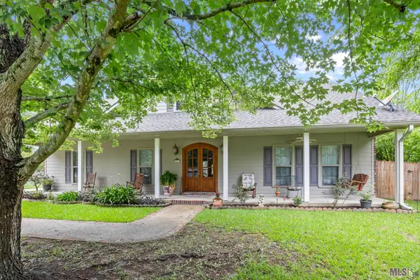 5047 Bozeman St, Zachary, LA 70791