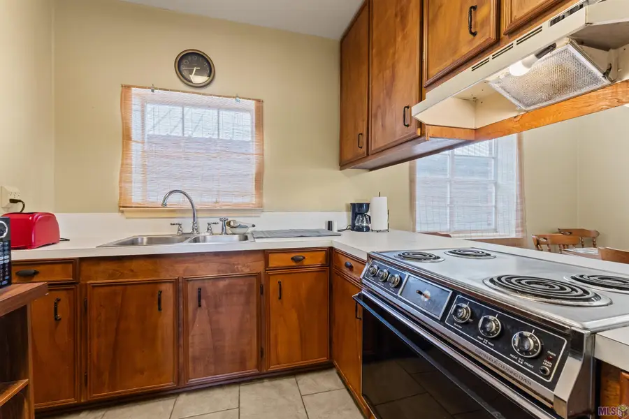 316 Claiborne St, Donaldsonville, LA 70346 - #3