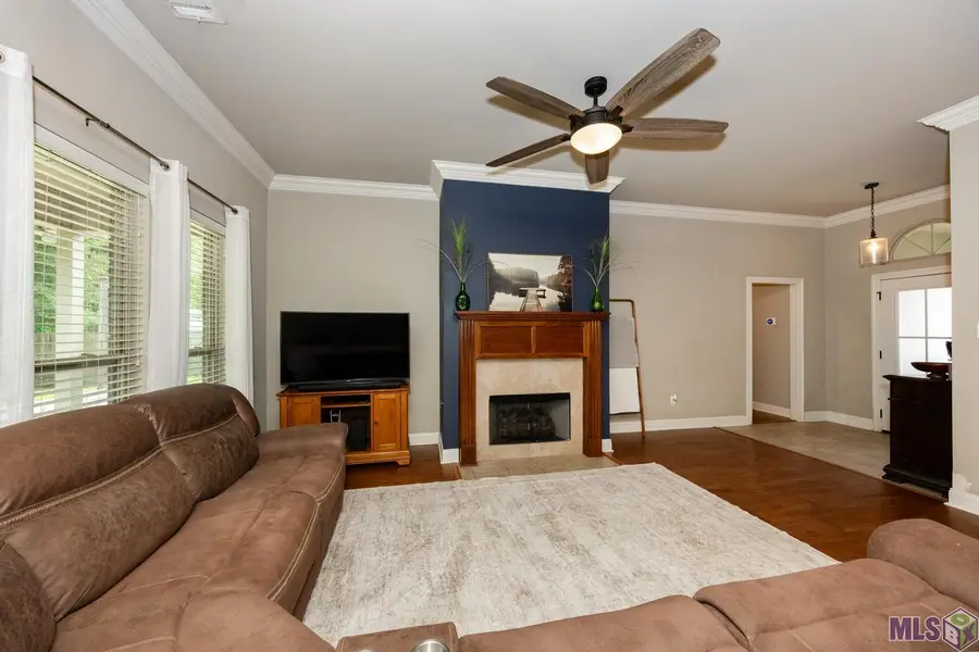 3344 Orleans Quarters Dr, Brusly, LA 70719 - #3